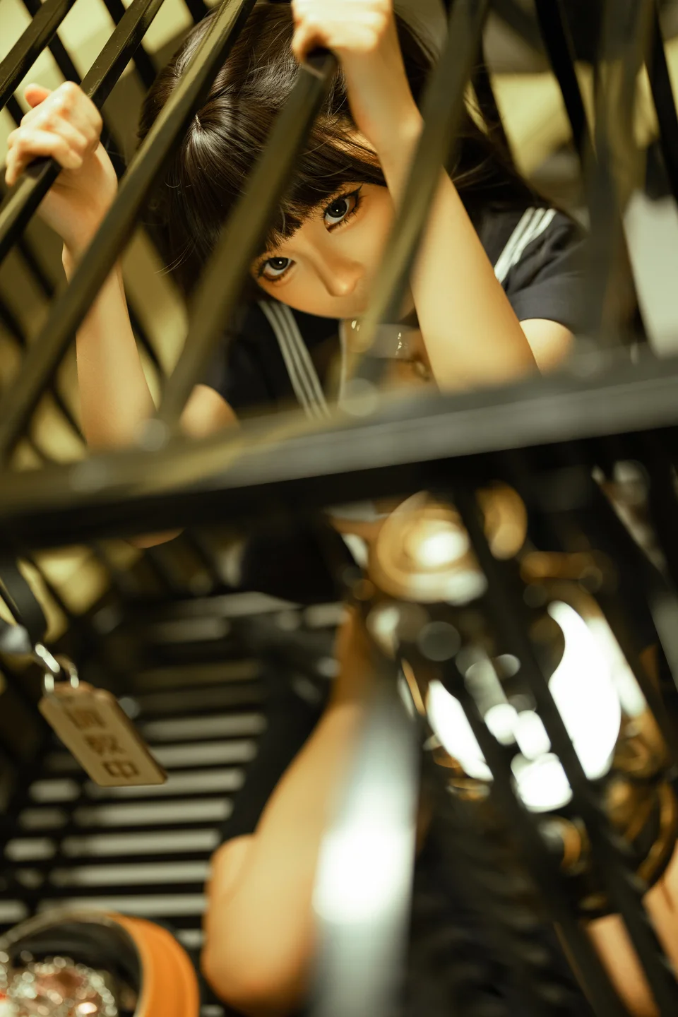 蠢沫沫 - 囚 [33P] icoser.la (014).webp